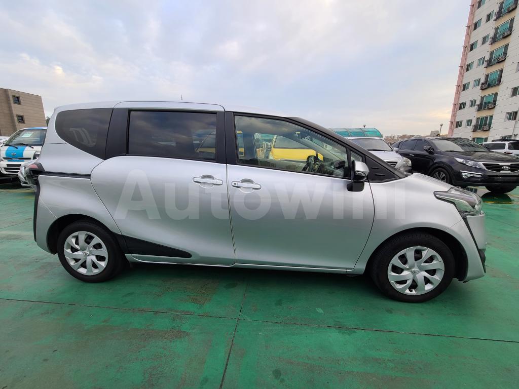KL90B3C0GGSZ00001   ?RE-CARVED VIN NUMBER  BUYERS NEED TO CHECK IF RE-CARVED VIN NUMBERS ARE ALLOWED IN THEIR COUNTRY TO AVOID CUSTOMS ISSUES BEFORE BOOKING. 2016 TOYOTA SIENTA LUXURY-5