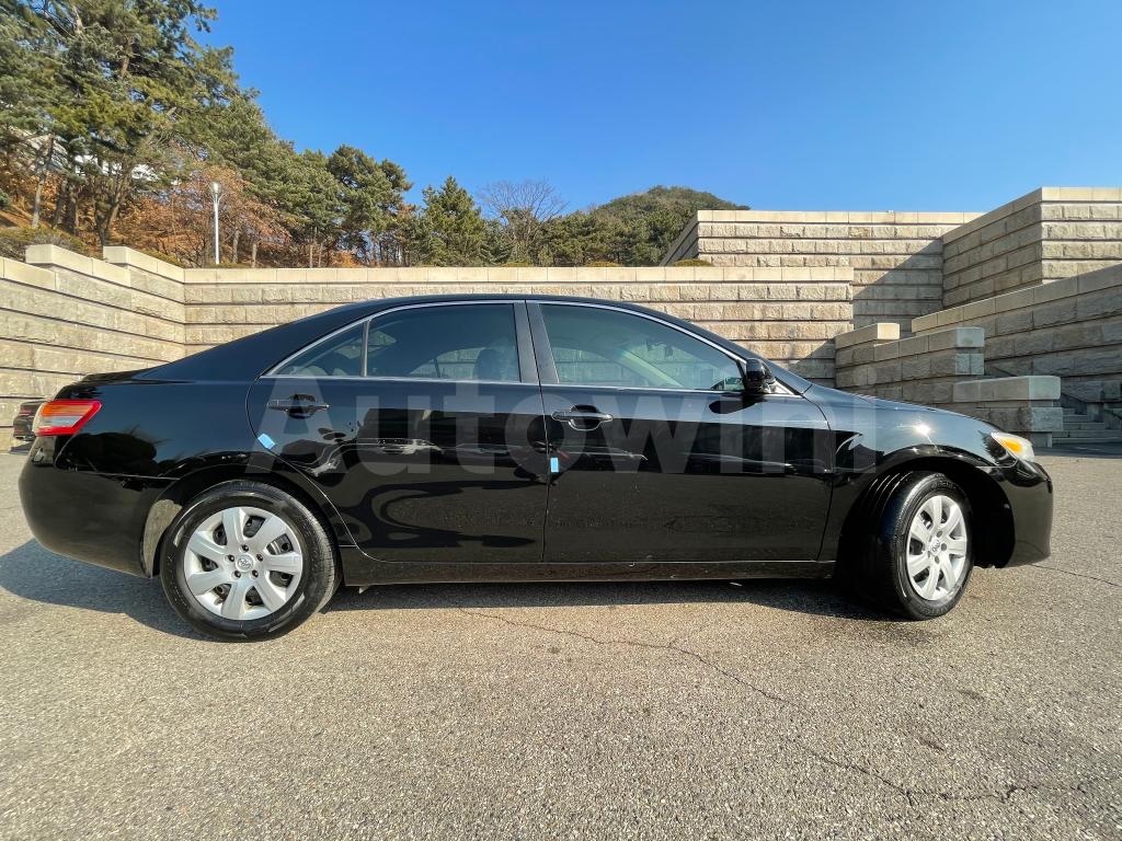 2011 TOYOTA CAMRY LE - 8