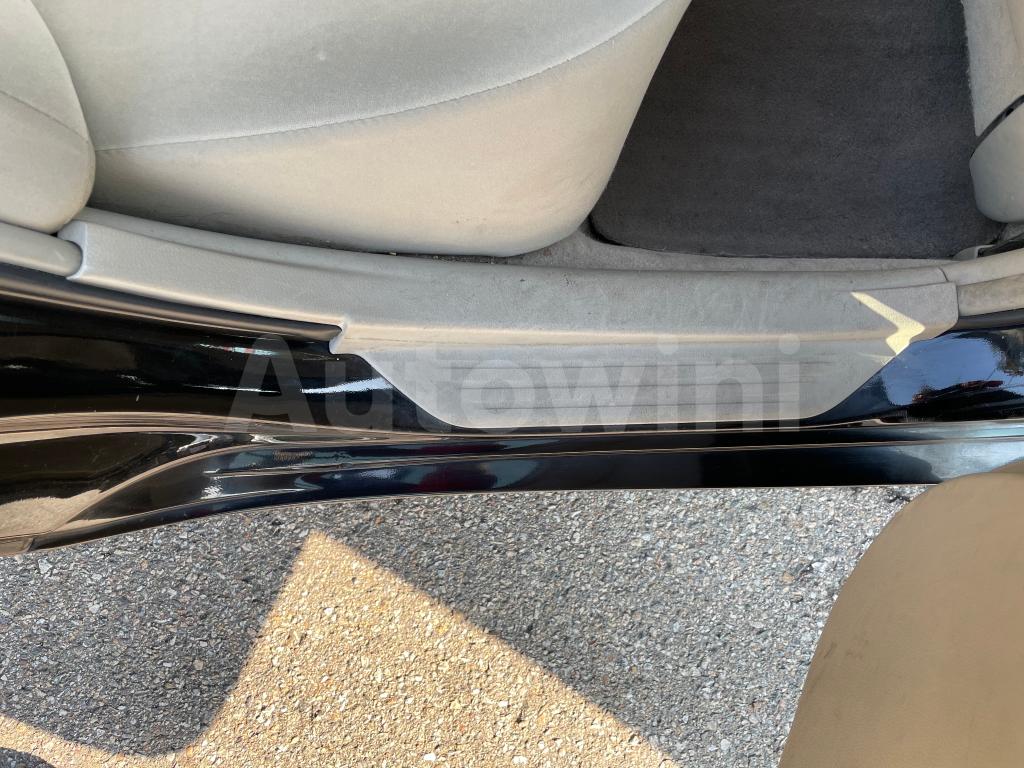 2011 TOYOTA CAMRY LE - 12
