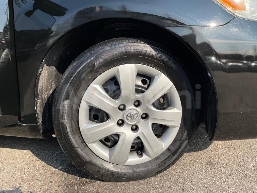 2011 TOYOTA CAMRY LE - 38