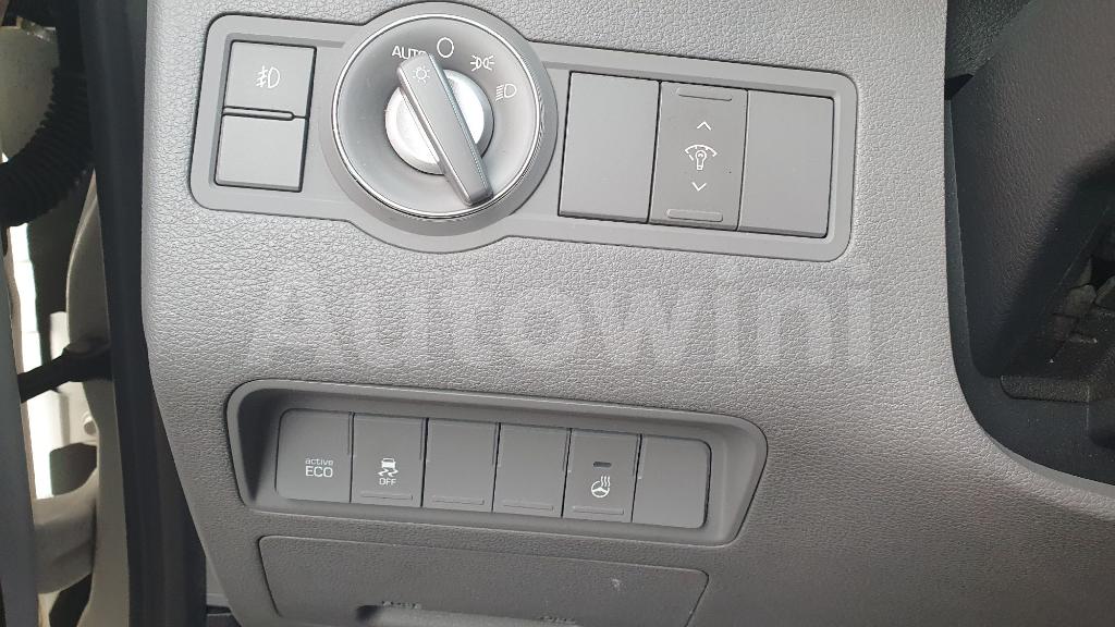 2018 HYUNDAI SOLATI LUXURY 15 SEATS - 18