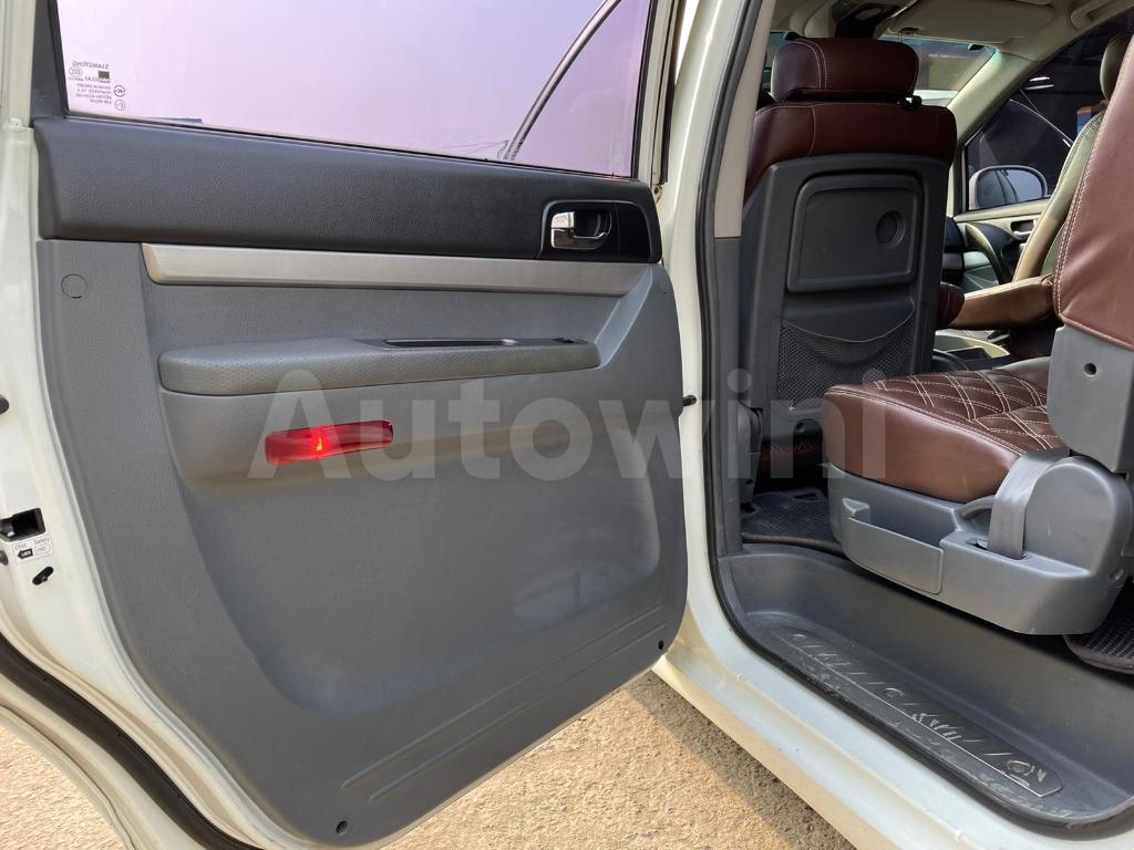 2011 SSANGYONG  RODIUS STAVIC 4WD, NAVI, R16 - 21