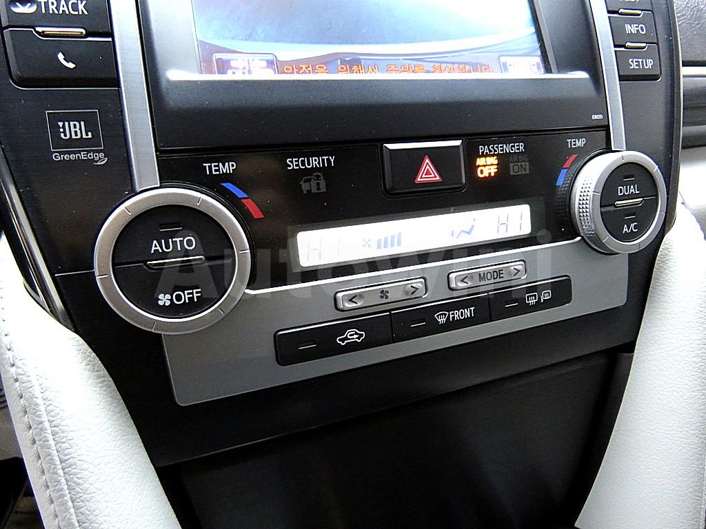 2013 TOYOTA  CAMRY 2.5 XLE - 14