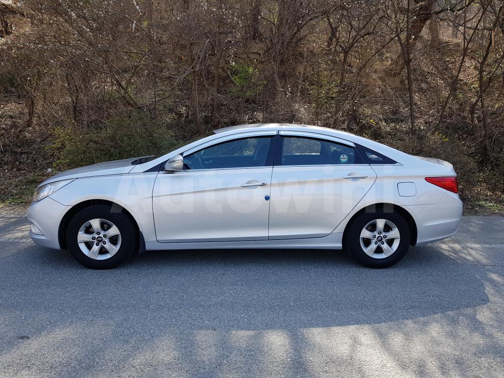 KMHEC41LBDA539208 2013 HYUNDAI YF SONATA [ABS+A/T+LPG]-3