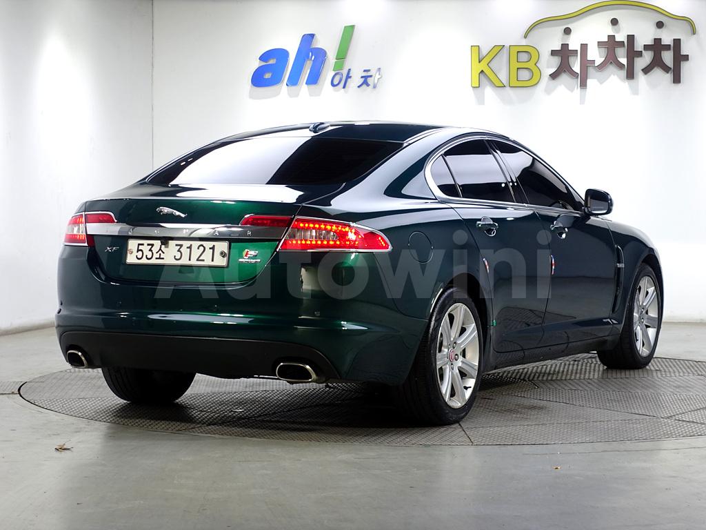 SAJAA0529AKR46214 2010 JAGUAR XF LUXURY-3