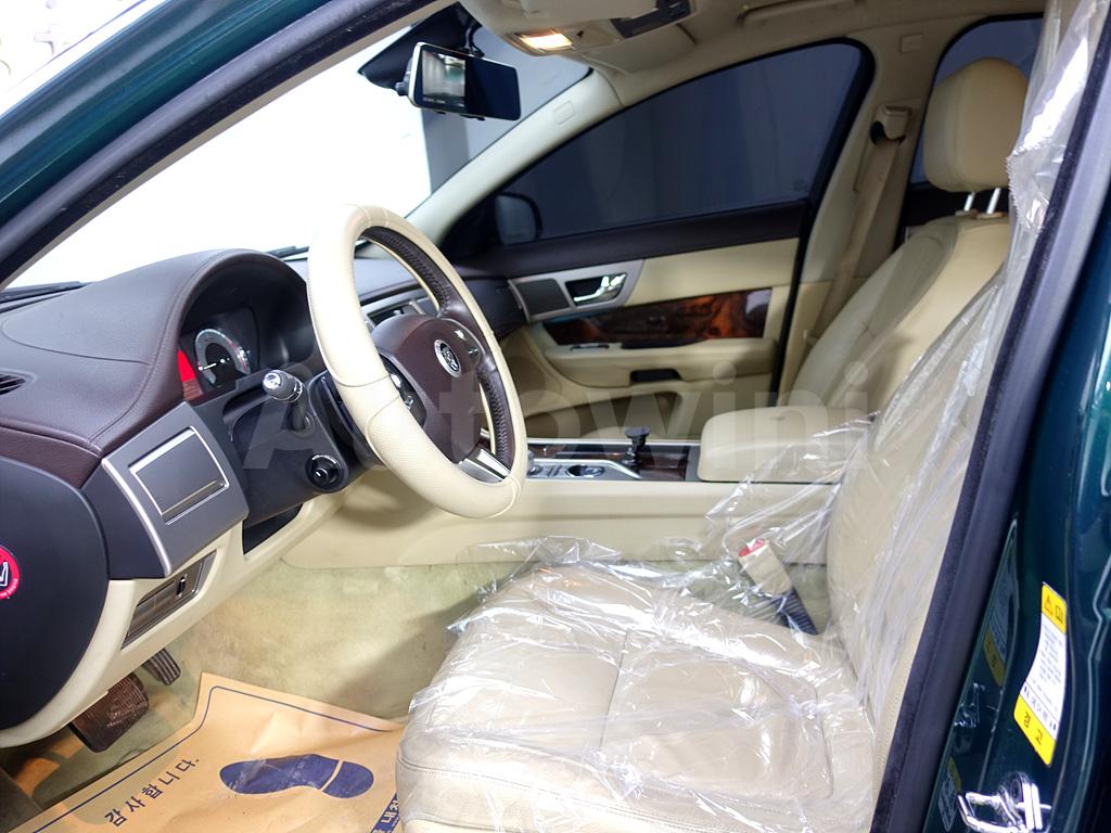 2010 JAGUAR XF LUXURY - 8