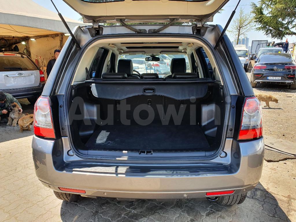2011 LAND ROVER FREELANDER 2 4WD SUNROOF - 35