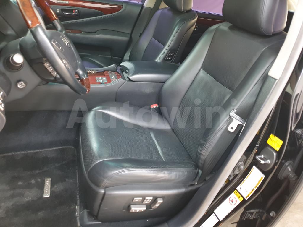 2012 LEXUS LS460 4WD / FULL OPTION / SUNROOF - 23
