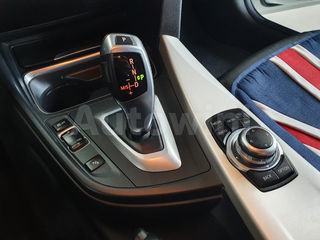 2013 BMW 3 SERIES F30  320D EFFICIENT DYNAMICS*H.U.D* - 38