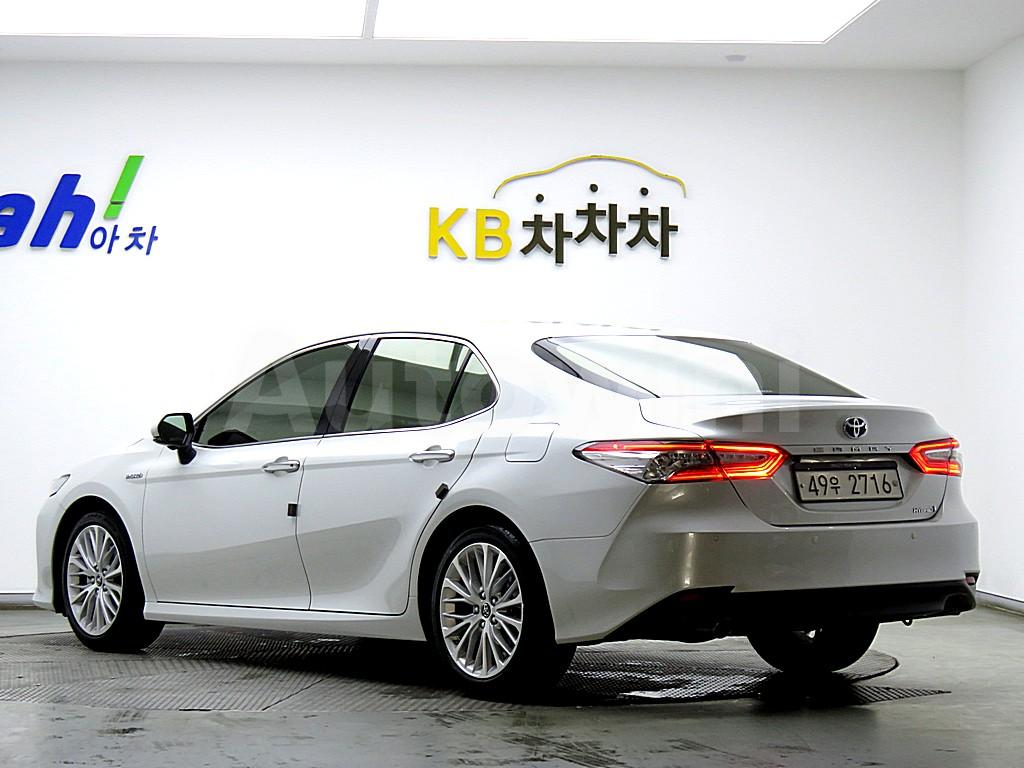 JTNB21HK0K3038579 2019 TOYOTA  CAMRY (XV70) 2.5 HYBRID XLE-3