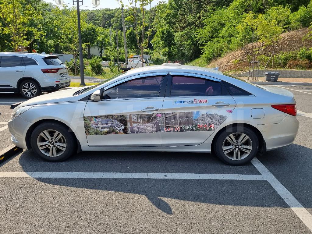 KMHEC41LBDA520535 2013 HYUNDAI YF SONATA TAXI-1