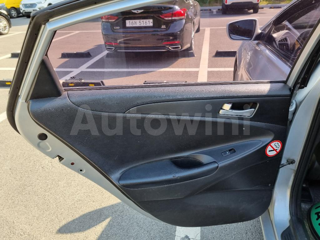 2013 HYUNDAI YF SONATA TAXI - 26