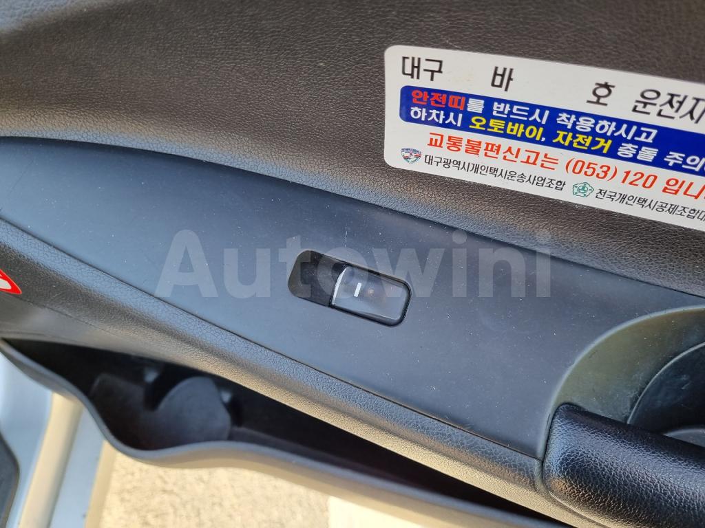 2013 HYUNDAI YF SONATA TAXI - 38