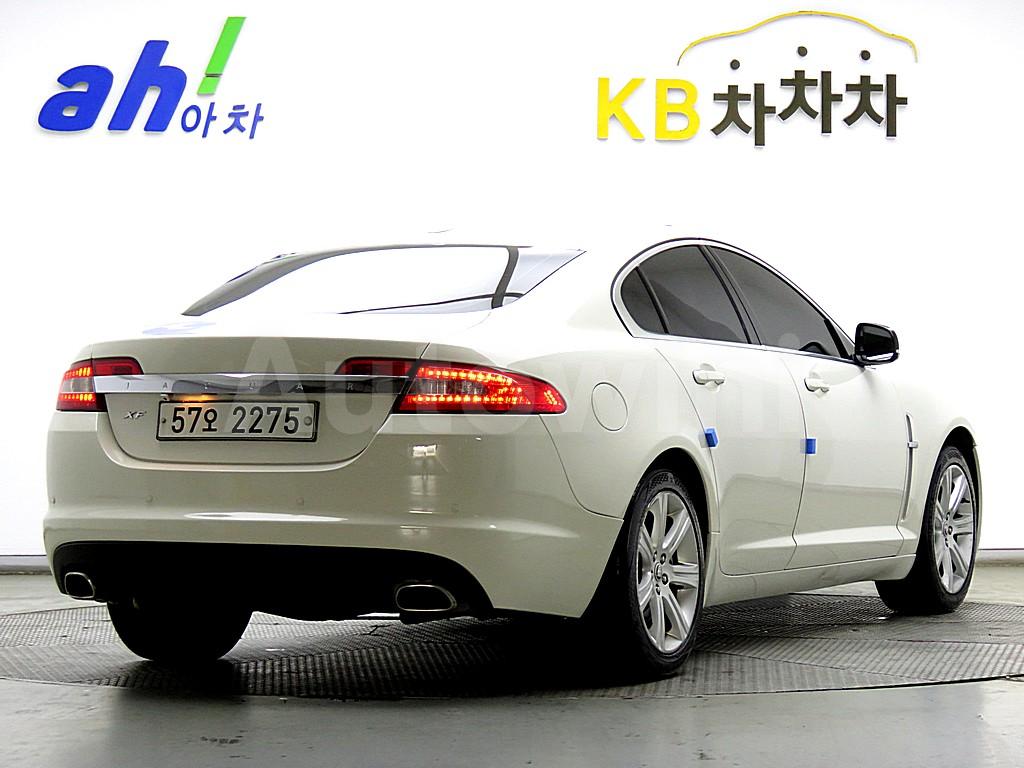 SAJAA0542ANR74100 2010 JAGUAR XF 3.0D LUXURY X250-2