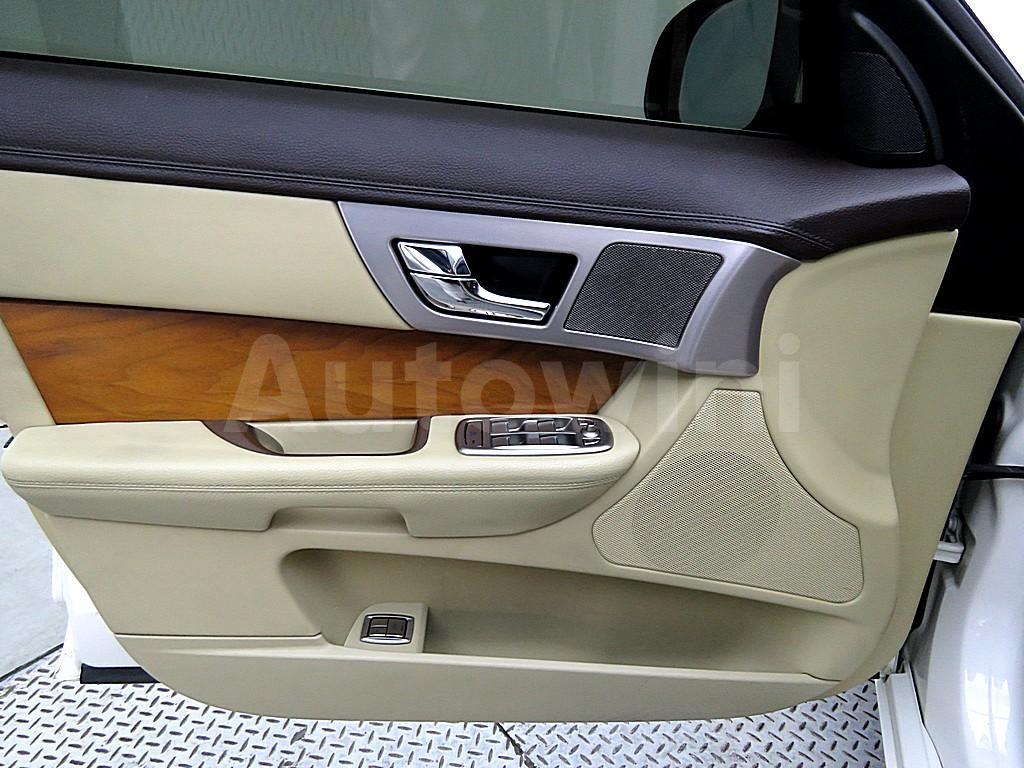 2010 JAGUAR XF 3.0D LUXURY X250 - 8