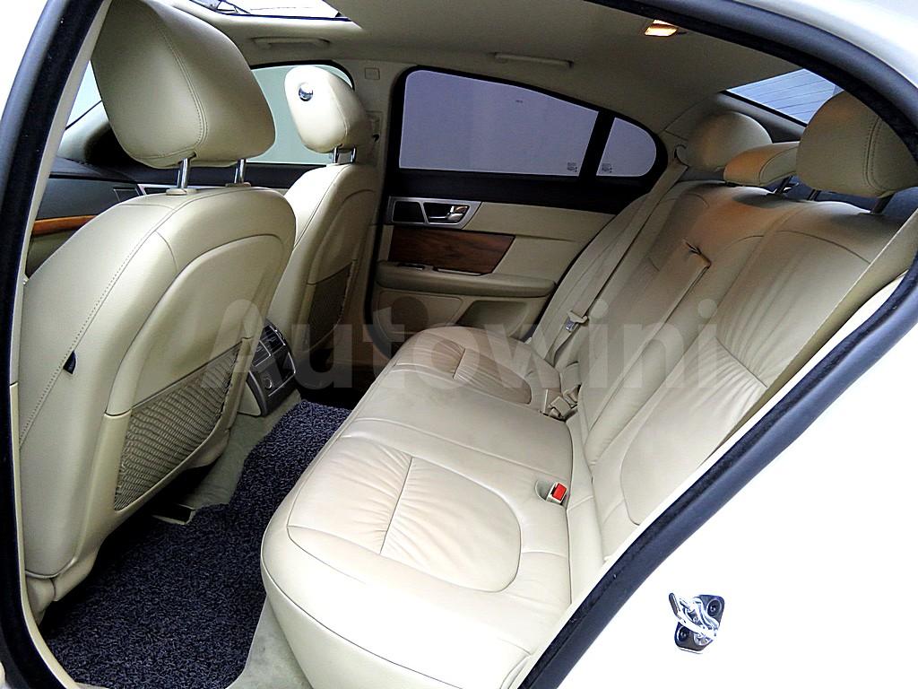 2010 JAGUAR XF 3.0D LUXURY X250 - 10