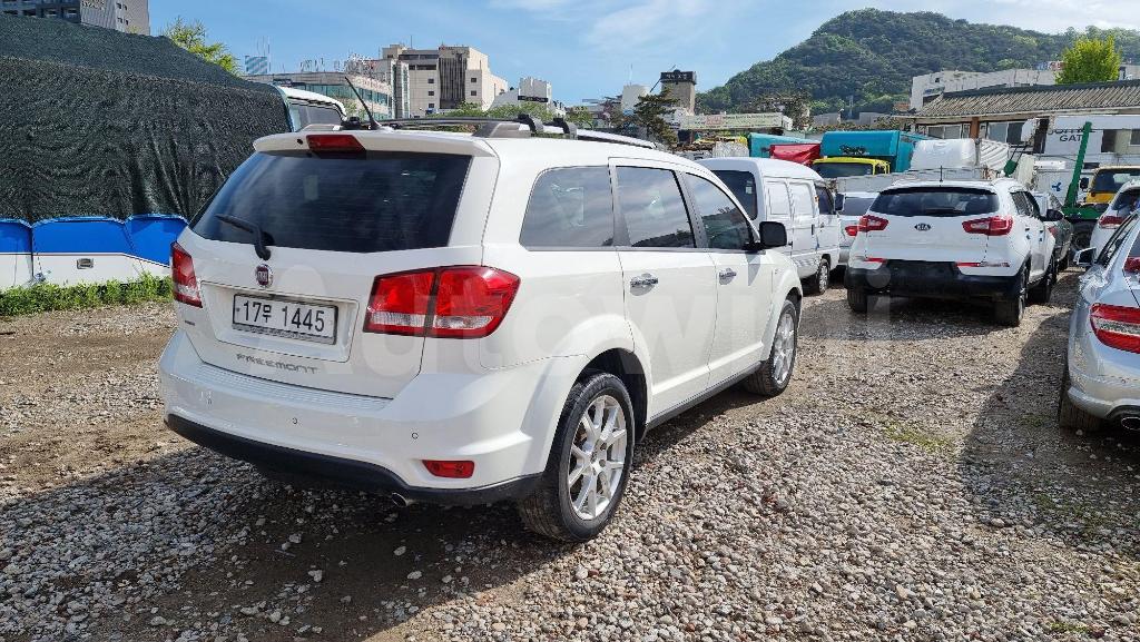 3C4PFBBY3DT527860 2013 FIAT FREEMONT 4WD NO ACCIDENT PERFECT-5