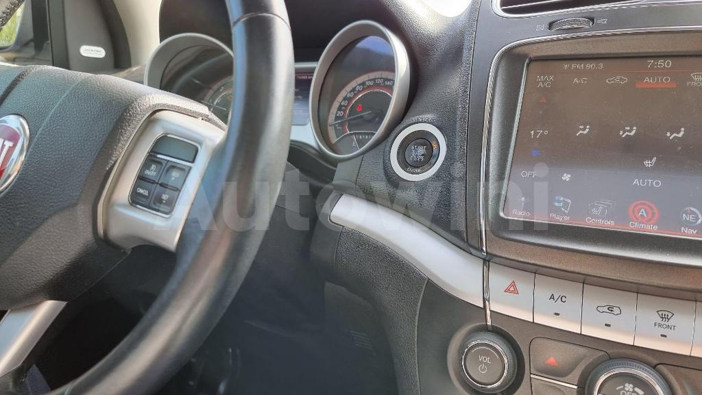 2013 FIAT FREEMONT 4WD NO ACCIDENT PERFECT - 31