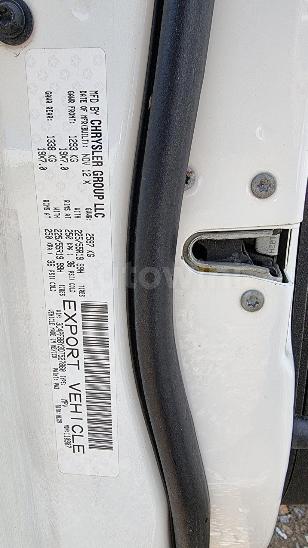 2013 FIAT FREEMONT 4WD NO ACCIDENT PERFECT - 40