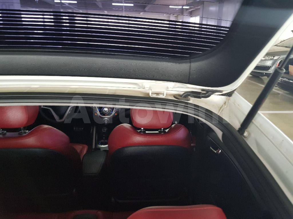 2012 HYUNDAI VELOSTER DCT PECK 50,000KG SUNROOF WHIT - 19