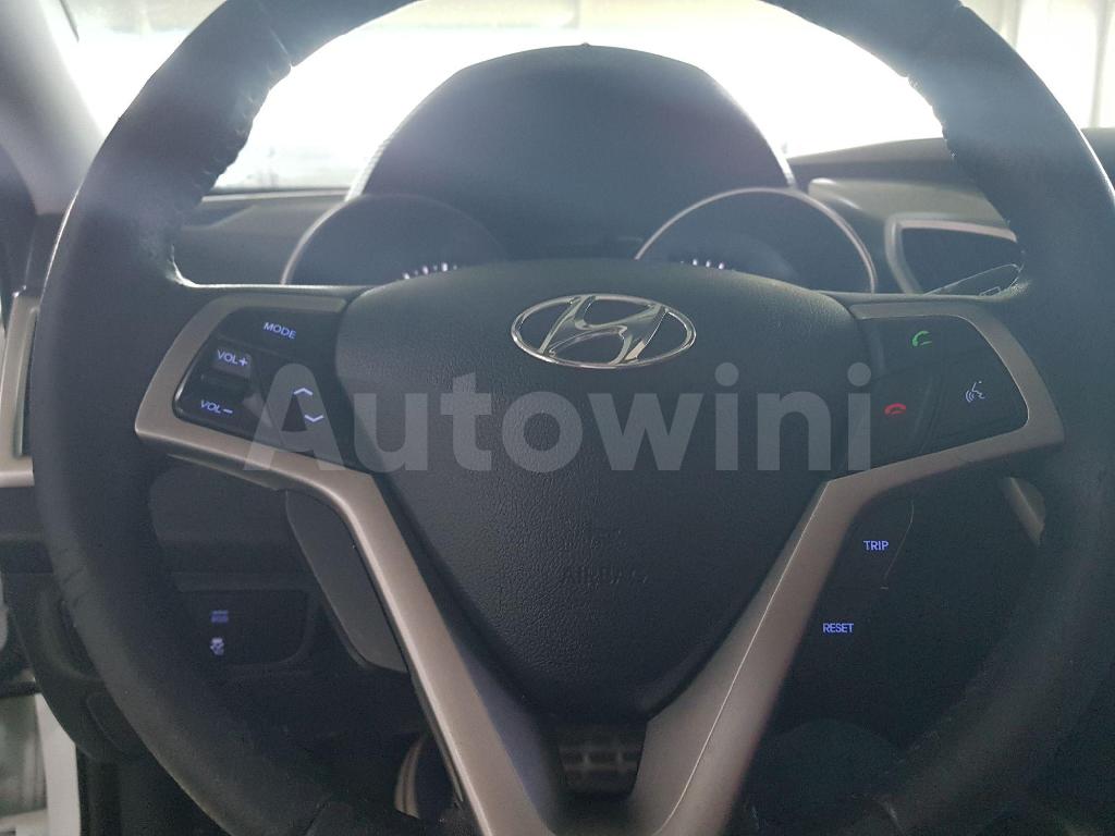 2012 HYUNDAI VELOSTER DCT PECK 50,000KG SUNROOF WHIT - 26