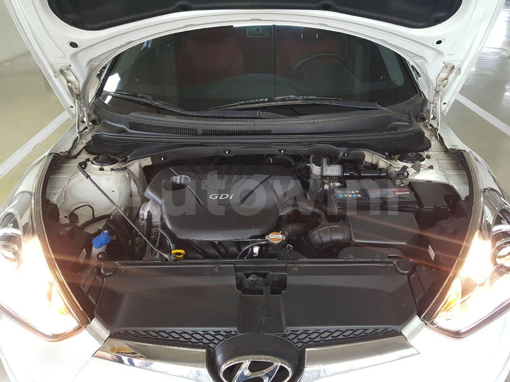 2012 HYUNDAI VELOSTER DCT PECK 50,000KG SUNROOF WHIT - 29