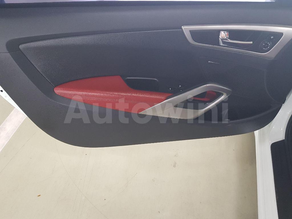 2012 HYUNDAI VELOSTER DCT PECK 50,000KG SUNROOF WHIT - 31