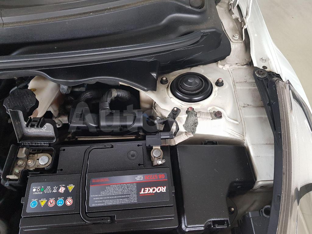 2012 HYUNDAI VELOSTER DCT PECK 50,000KG SUNROOF WHIT - 32