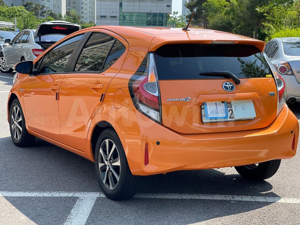 JTDKDTB30J1614337 2018 TOYOTA PIRUS C 1.5 HEV / CVT-2