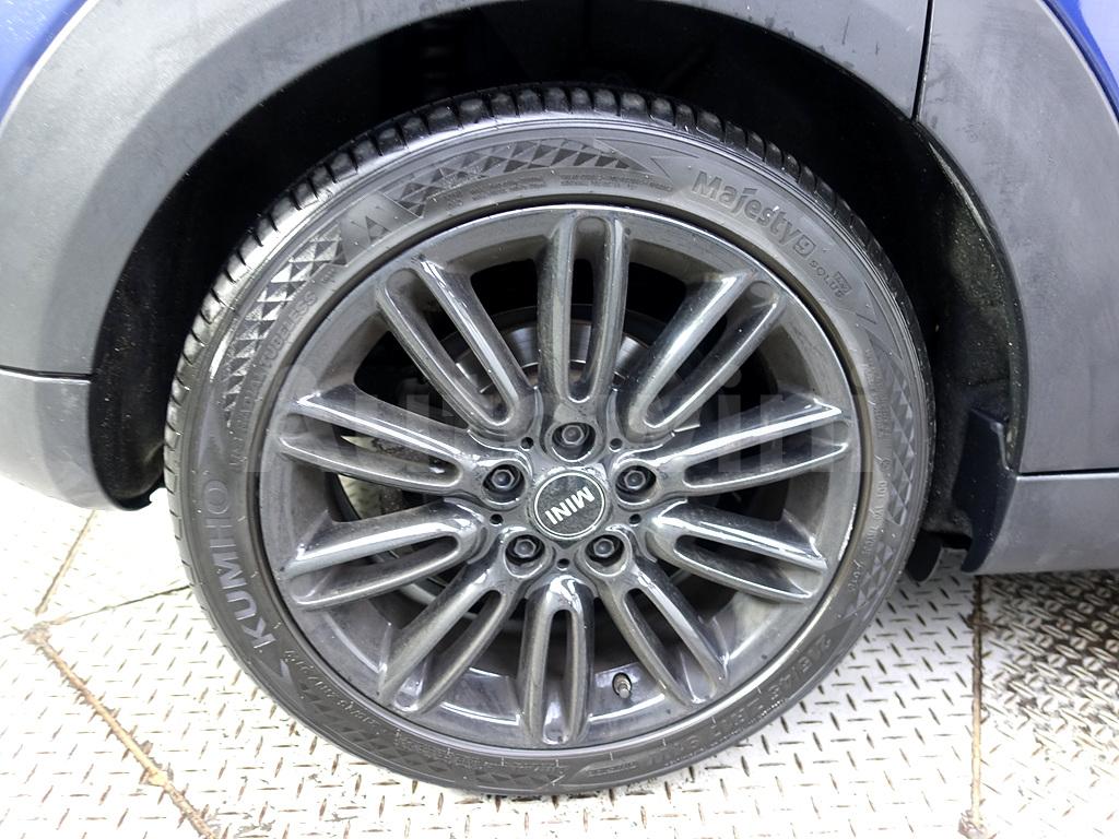 2016 MINI COOPER D FIVE-DOOR - 20