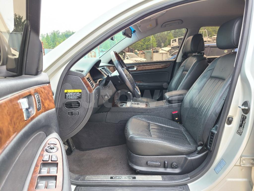 2011 HYUNDAI GENESIS LUXURY SM.KEY/NAVI/ABS/VDC/AT - 10