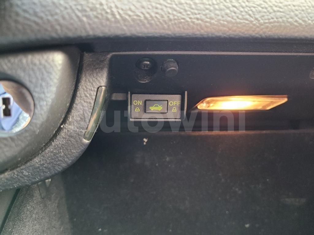 2011 HYUNDAI GENESIS LUXURY SM.KEY/NAVI/ABS/VDC/AT - 23