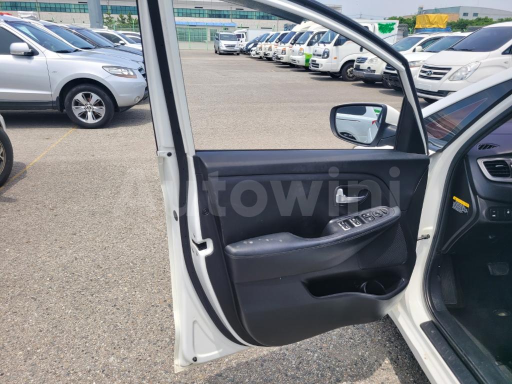 2014 KIA  CARENS RONDO PREMIUM,ABS,S-KEY - 28