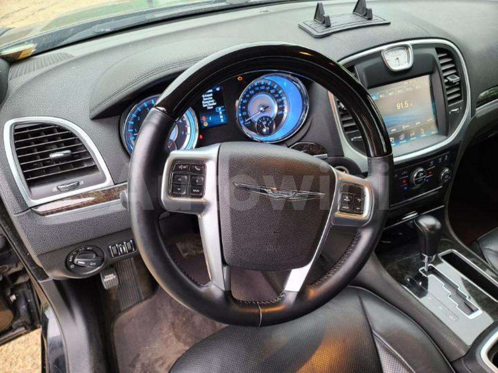 2012 CHRYSLER  300C DISEL, A/T - 12