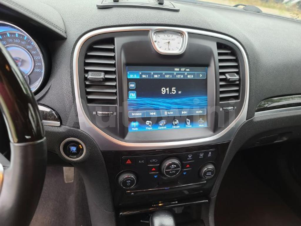 2012 CHRYSLER  300C DISEL, A/T - 14