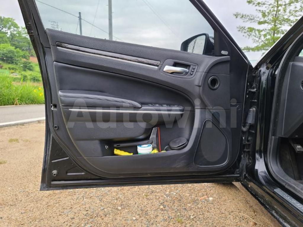 2012 CHRYSLER  300C DISEL, A/T - 22