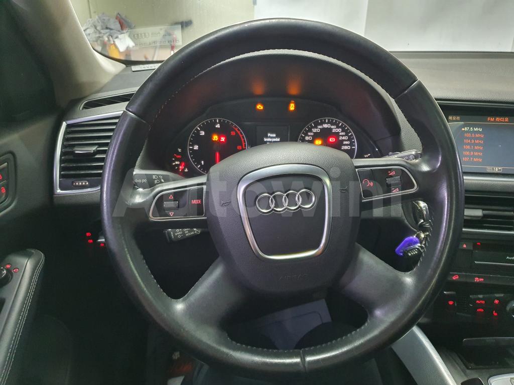 2011 AUDI Q5 SMARTKEY+NAVI+R.CAM+P.SUNROOF - 31