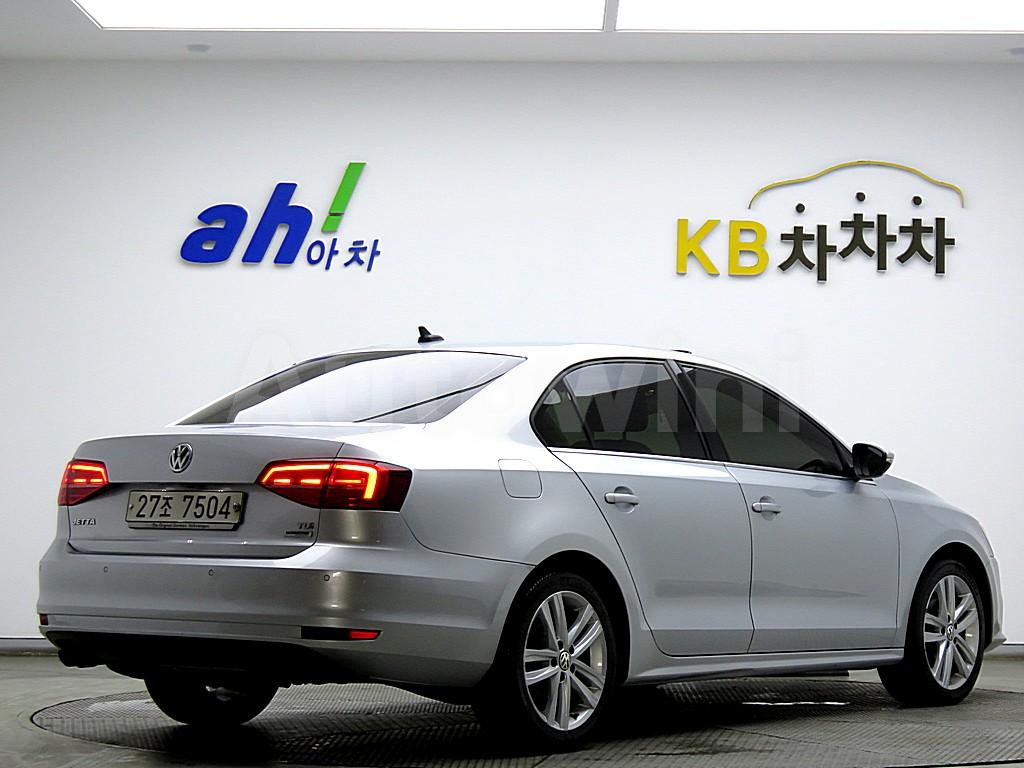 WVWZZZ16ZFM016221 2015 VOLKSWAGEN JETTA 2.0 TDI BLUEMOTION PREMIUM-3