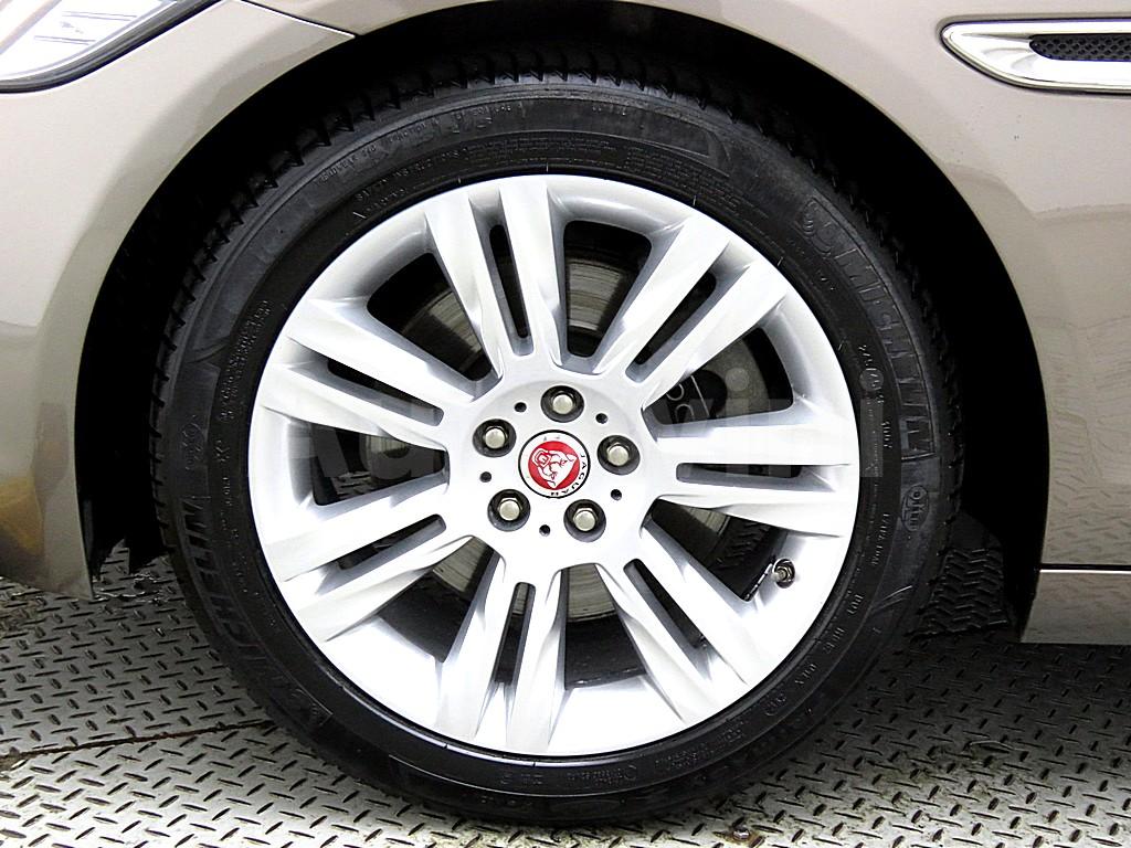 2017 JAGUAR XF (X260) 20D PORTFOLIO AWD - 15