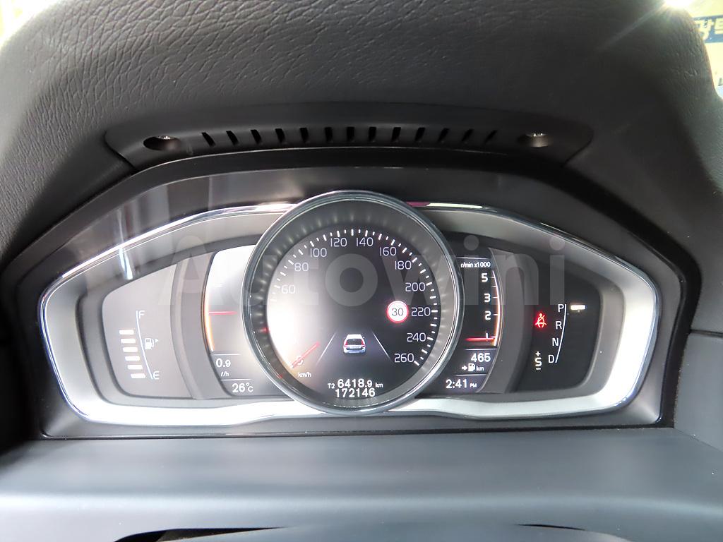 2016 VOLVO XC70 D5 - 7