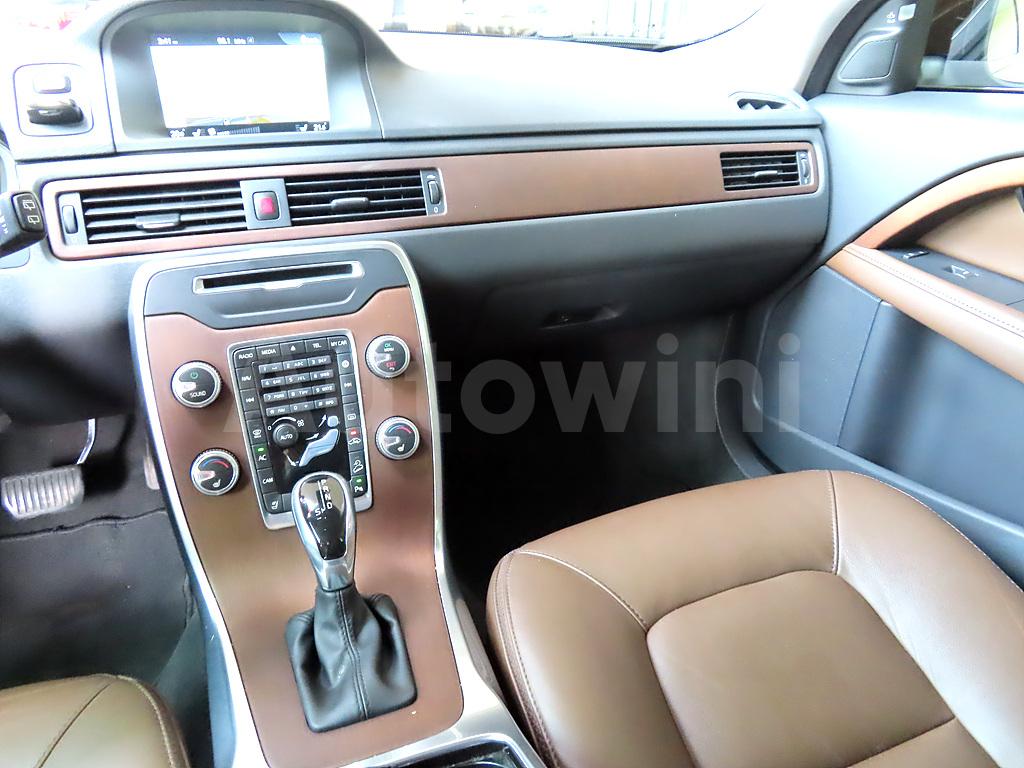 2016 VOLVO XC70 D5 - 10