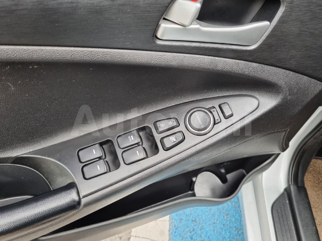 2013 HYUNDAI YF SONATA LPG AT - 22