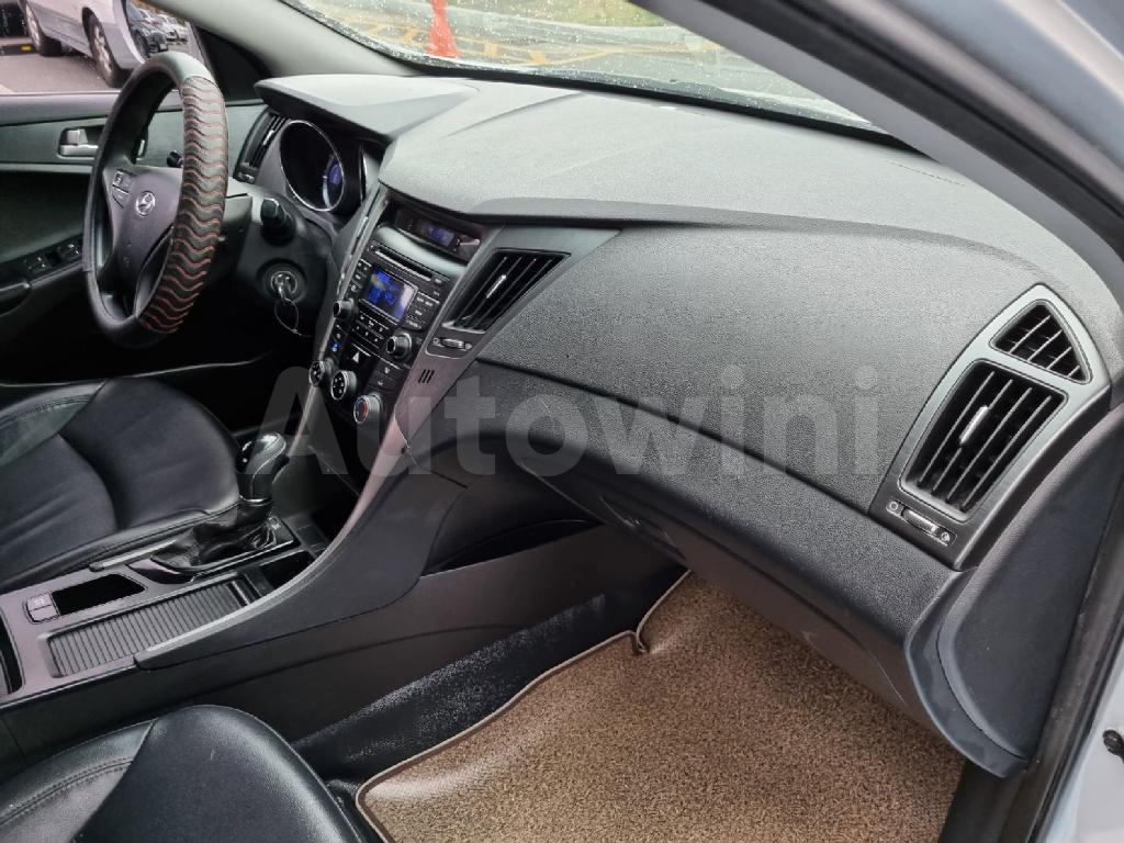2013 HYUNDAI YF SONATA LPG AT - 41