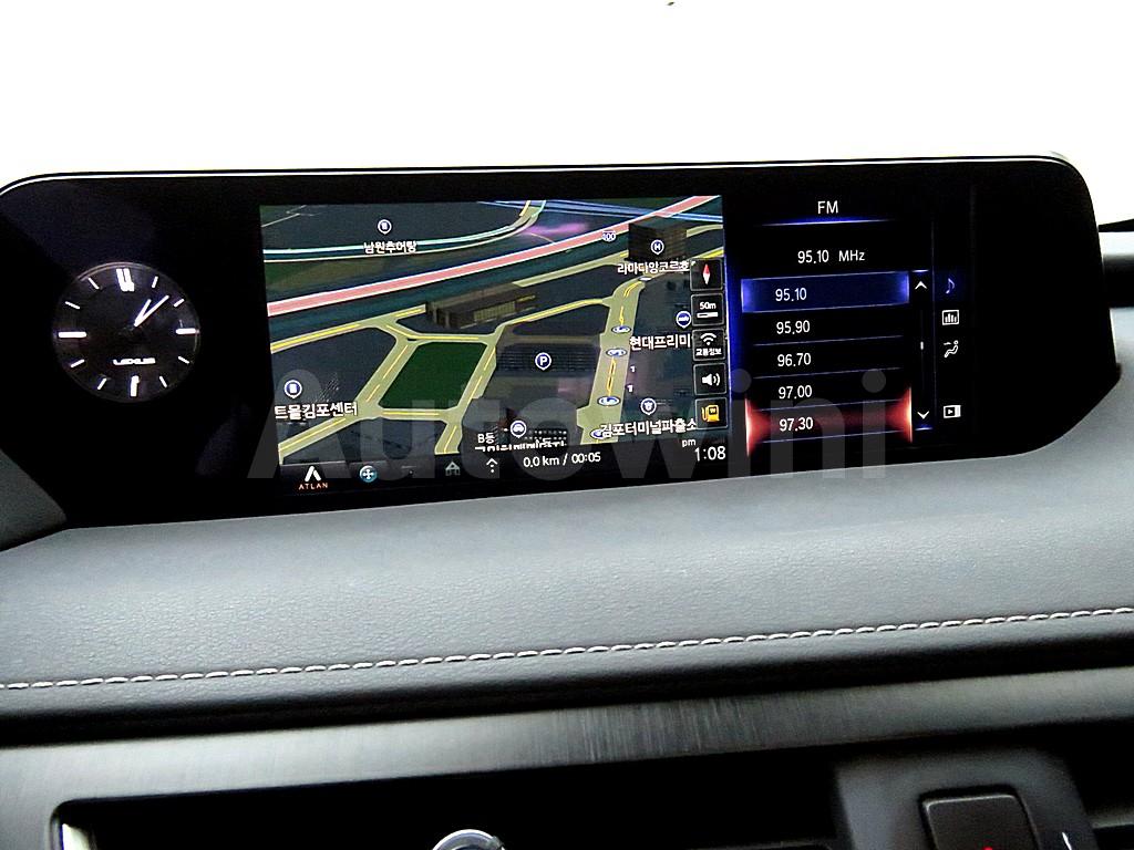 2019 LEXUS UX250H AWD 2.0 - 12