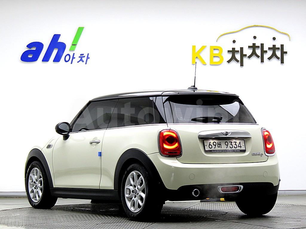 WMWXN3105H3C12189 2017 MINI COOPER D 3DOOR-2