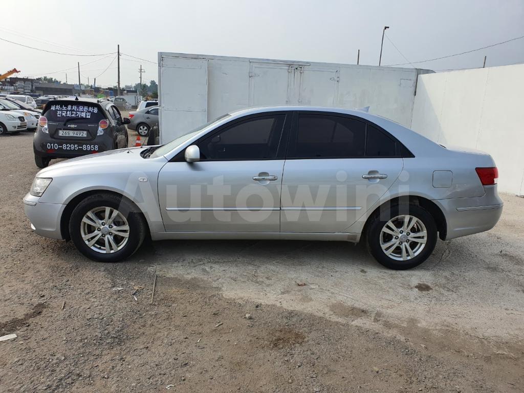 2010 HYUNDAI NF SONATA TRANSFORM DIESEL - 8