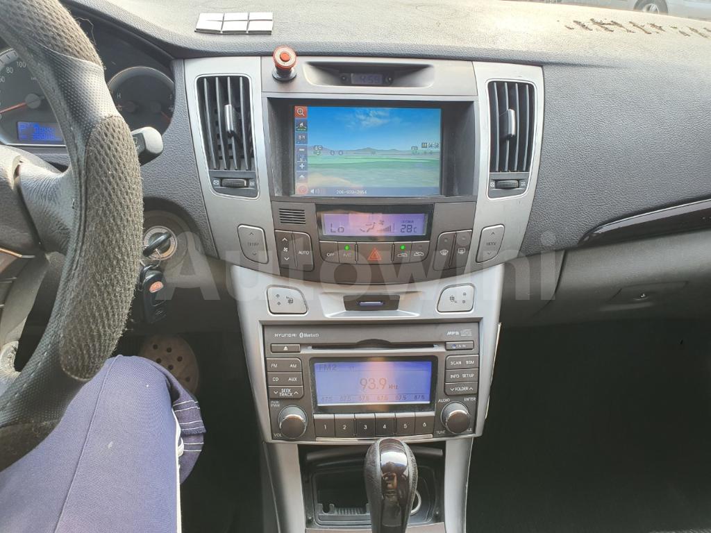 2010 HYUNDAI NF SONATA TRANSFORM DIESEL - 21