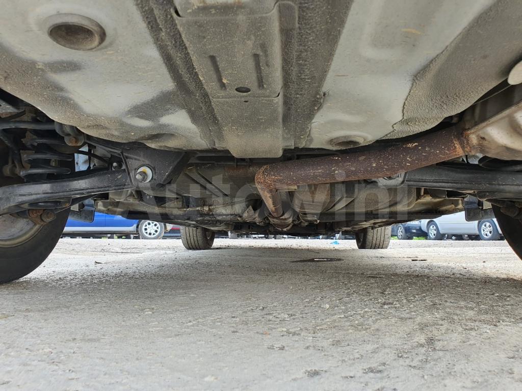2010 HYUNDAI NF SONATA TRANSFORM DIESEL - 40