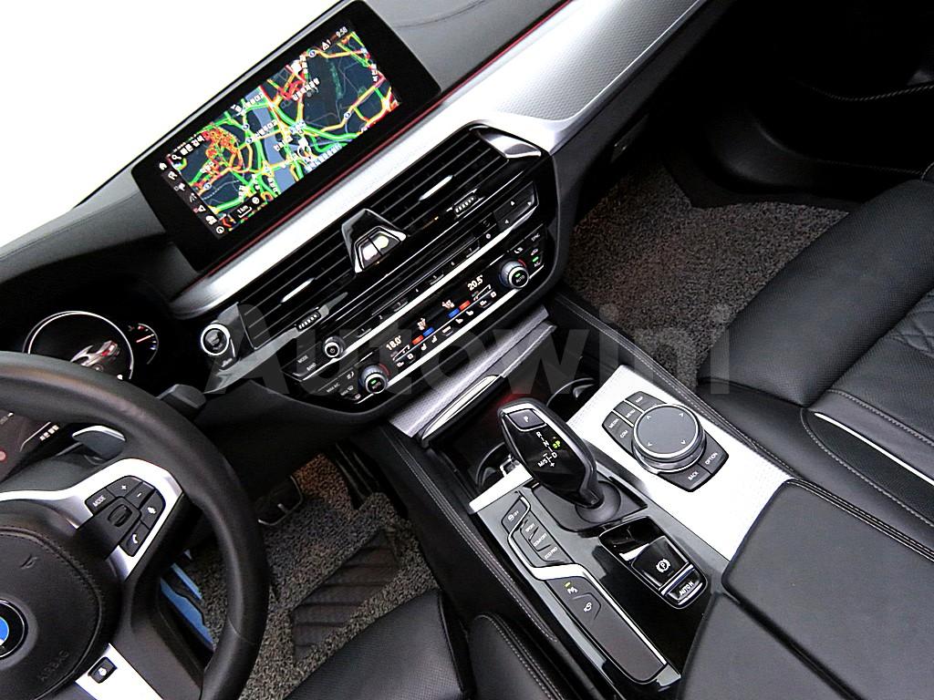 2018 BMW  5 SERIES G30  530I XDRIVE M SPORT PLUS - 11
