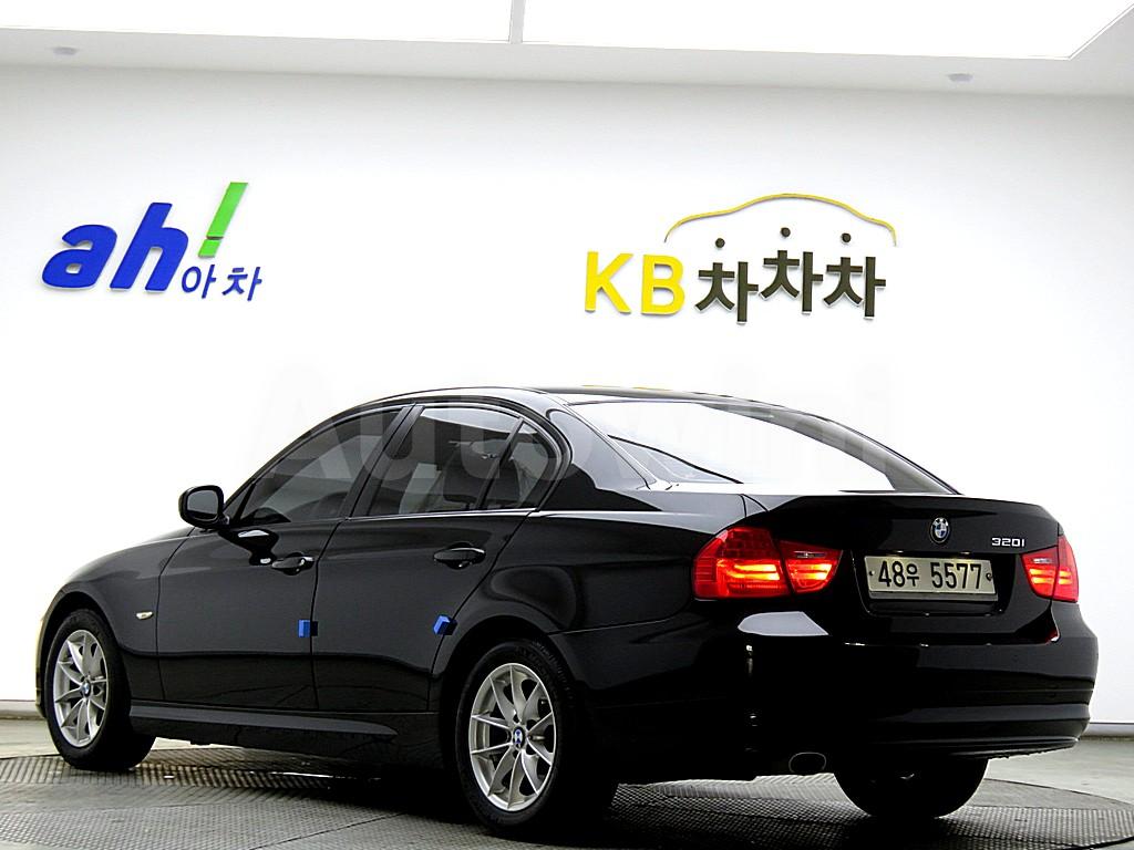 WBAPG5508BNN43907 2011 BMW 3 SERIES 320I-2